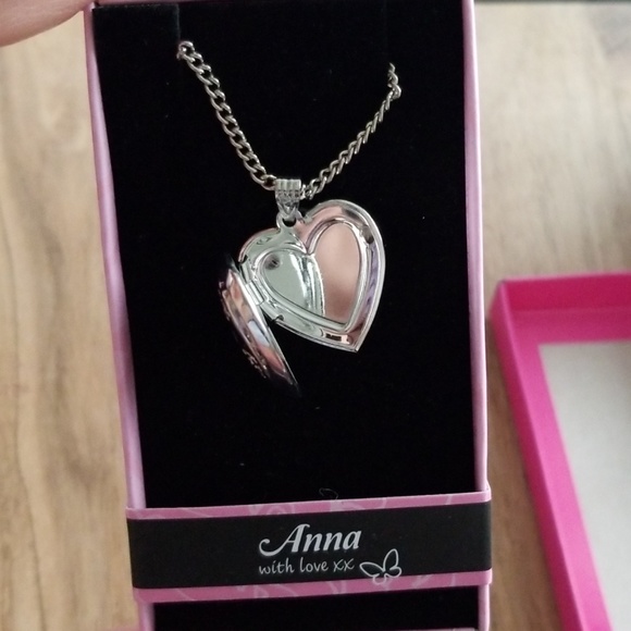 3 heart necklaces with engraved names - Picture 6 of 8